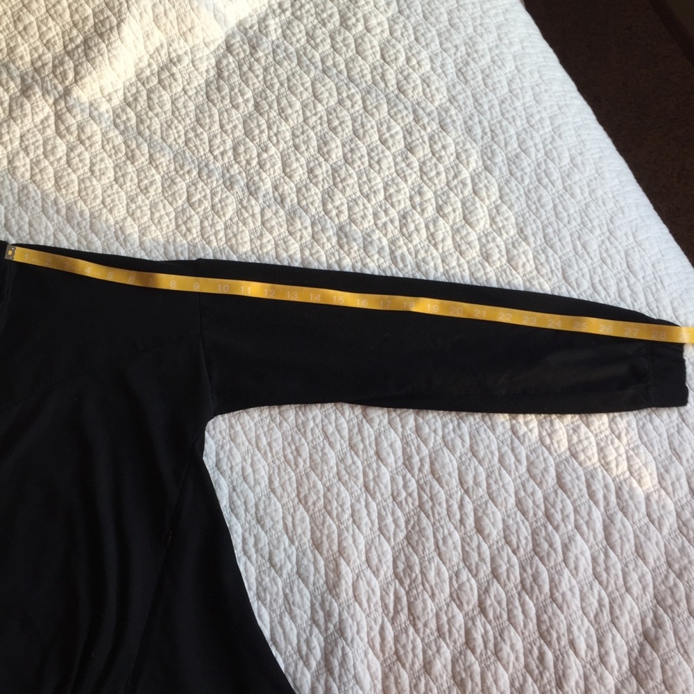 Fabletics Sweatshirt - Picture 6 of 7